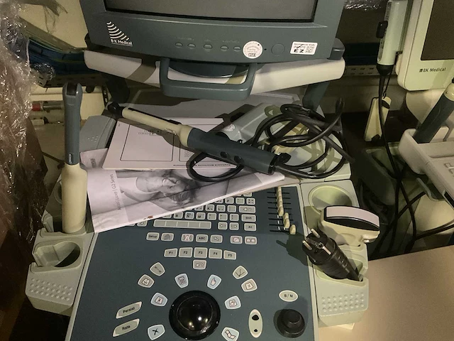Bk medical 2101 falcon mobiel echo-apparaat - afbeelding 4 van  5