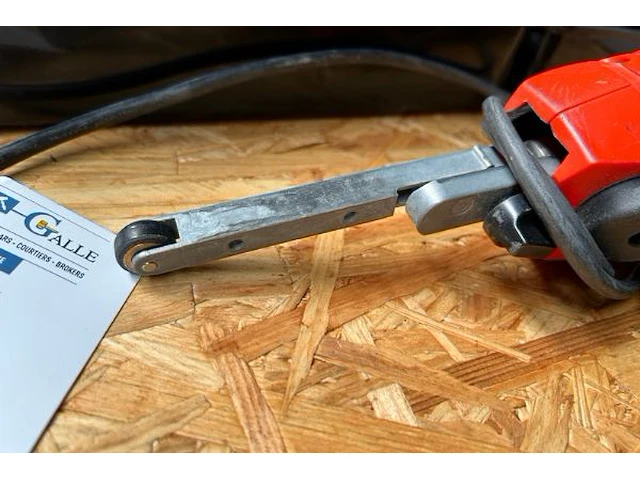 Black and decker schuurmachine - afbeelding 2 van  5