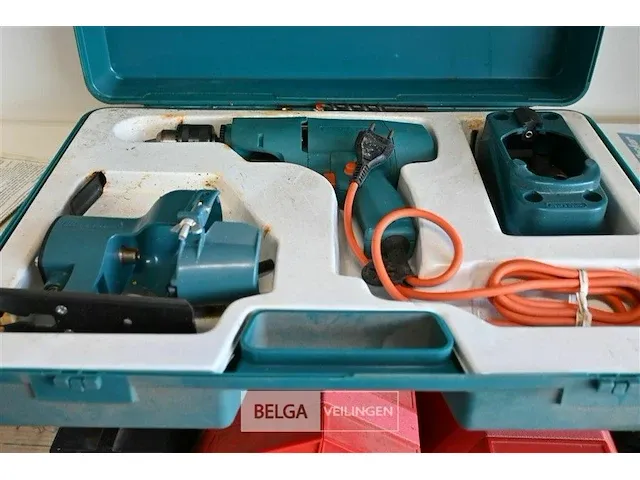 Black & decker boormachine met hulpstukken - afbeelding 3 van  5