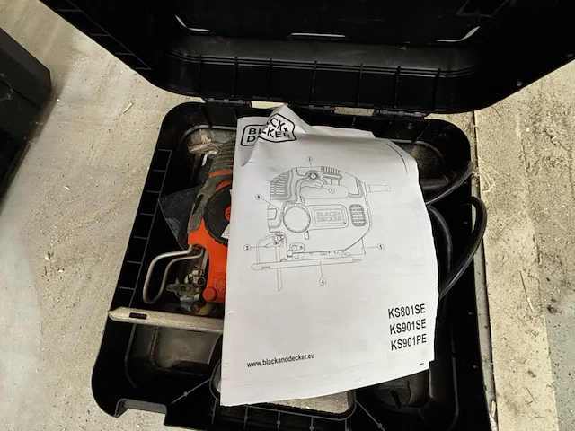 Black & decker decoupeerzaag - afbeelding 2 van  3