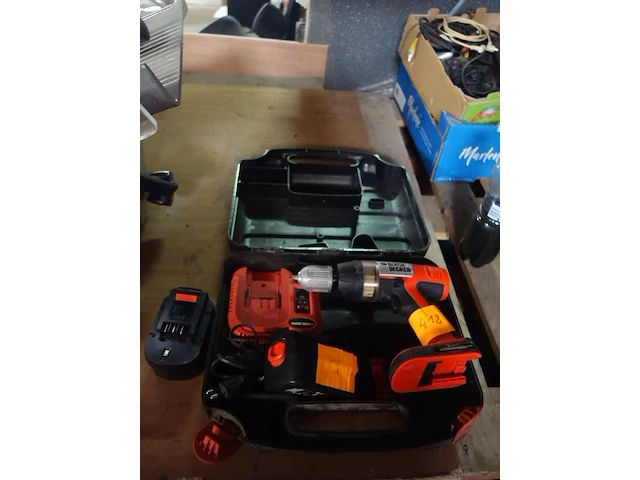 Black & decker draadloze boormachine - afbeelding 1 van  2