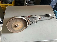 Black & decker elektrische haakse slijper / doorslijper - afbeelding 1 van  2