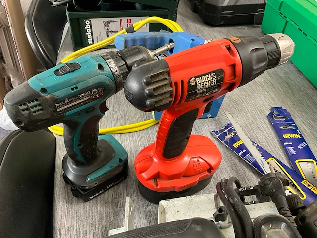 Black & decker + makita accu boor schroefmachine (2x) - afbeelding 2 van  5