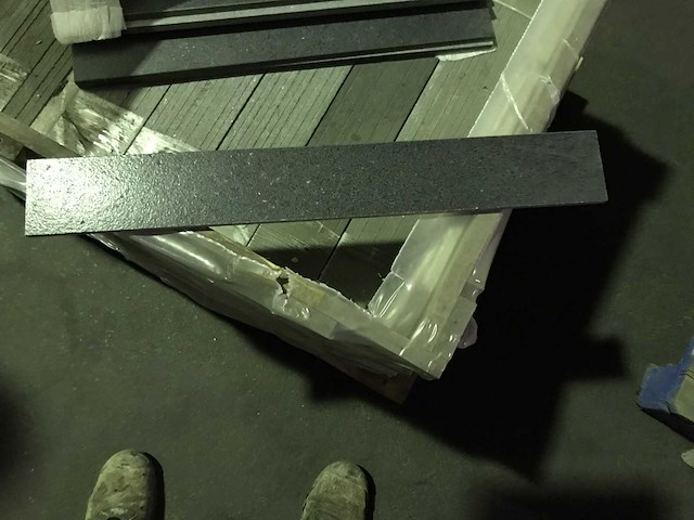 Black pearl plinten ca 120,6 lm - afbeelding 1 van  3