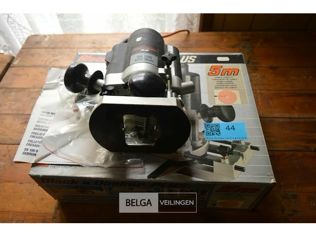 Black&decker bovenfrees - afbeelding 1 van  5