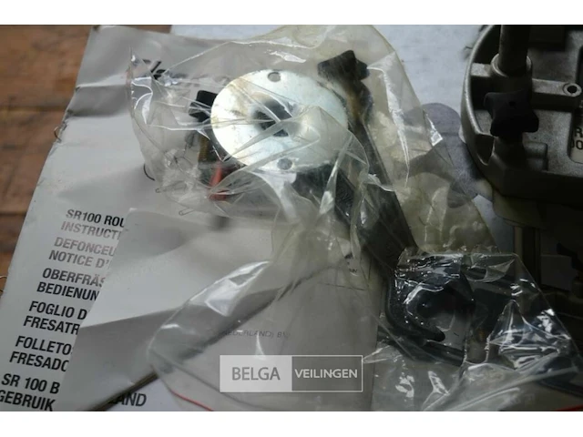 Black&decker bovenfrees - afbeelding 4 van  5