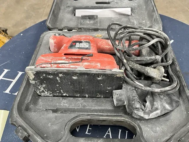 Black&decker schuurmachine - afbeelding 1 van  3