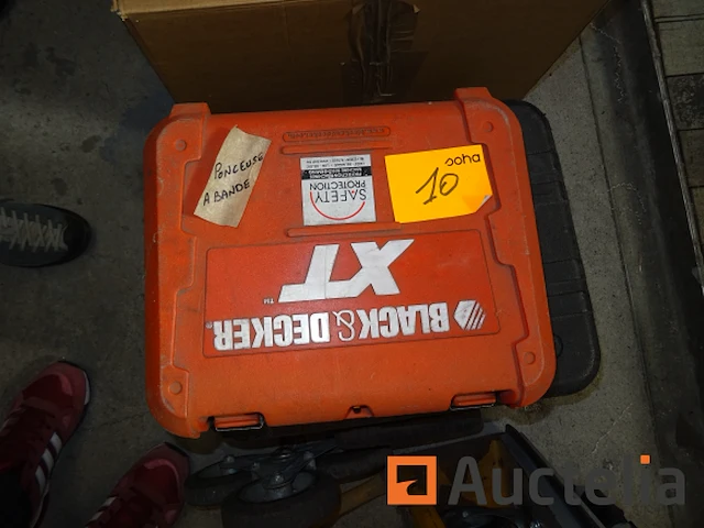 Black+decker xta900e bandschuurmachine - afbeelding 3 van  4