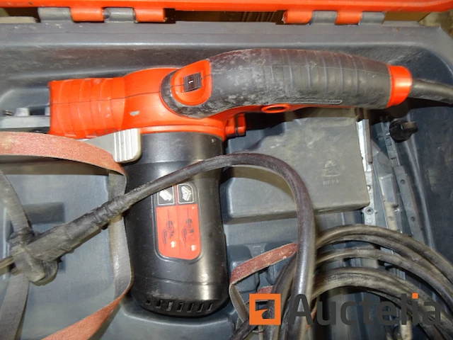 Black+decker xta900e bandschuurmachine - afbeelding 4 van  4