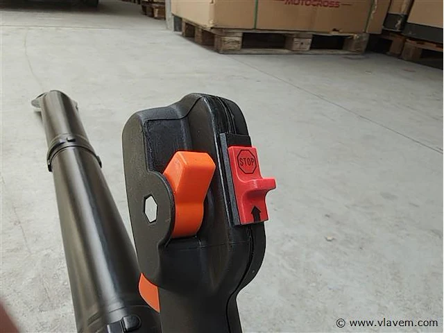 Bladblazer 63cc, kibani - afbeelding 12 van  15