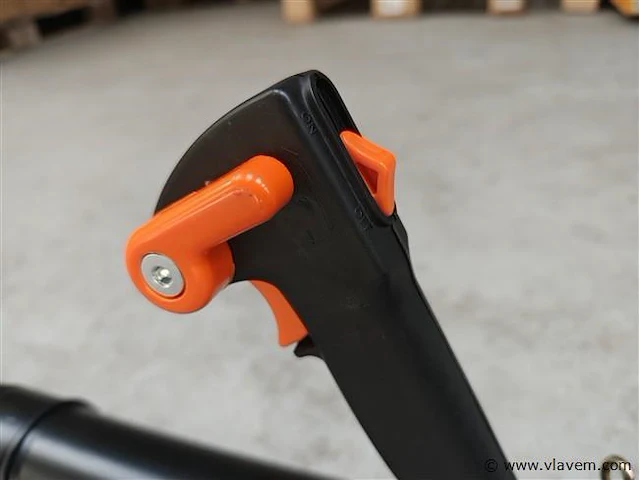 Bladblazer benzine ruggedragen 42 cm³ - afbeelding 9 van  14