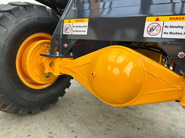 Blanche - 2025 - tw36 - shovel - afbeelding 9 van  35