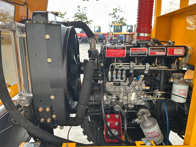 Blanche - 2025 - tw36 - shovel - afbeelding 18 van  35