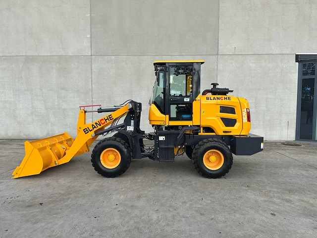 Blanche - 2025 - tw36 - shovel - afbeelding 33 van  35