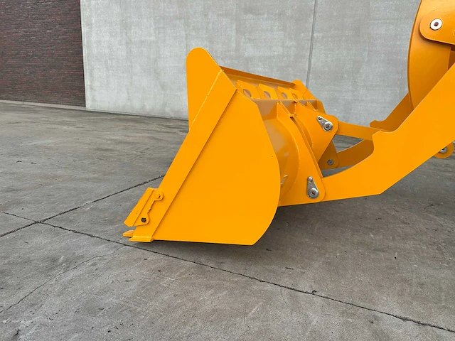 Blanche - 2025 - tw36 - shovel - afbeelding 34 van  35