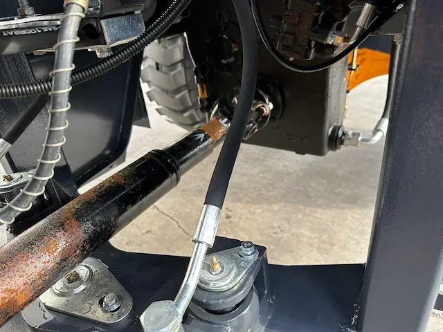 Blanche - tw36 - shovel - 2023 - afbeelding 4 van  37