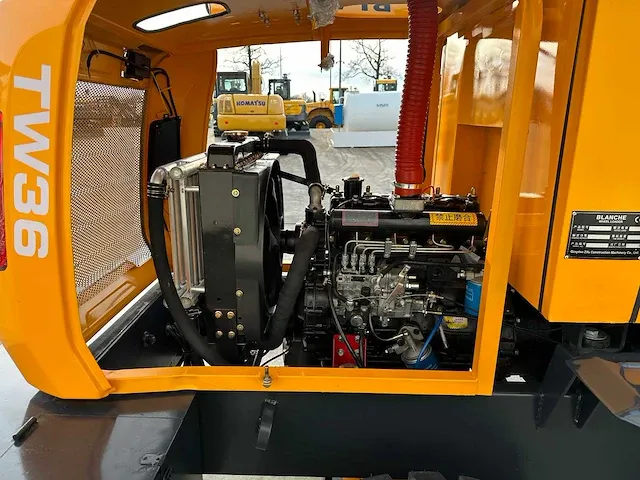 Blanche - tw36 - shovel - 2023 - afbeelding 8 van  37