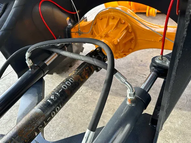 Blanche - tw36 - shovel - 2023 - afbeelding 14 van  37