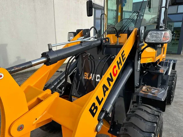 Blanche - tw36 - shovel - 2023 - afbeelding 37 van  37