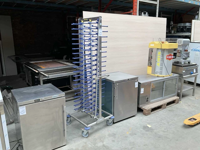 Blanco servistat gastro 80 mobiel bordenrek - afbeelding 1 van  4