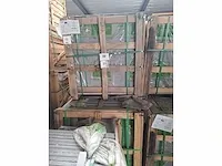 Blauwe hardsteen tegels 80x80x3cm gezoet met facetrand - afbeelding 6 van  6