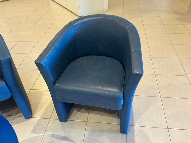 Blauwe kuipzetels (3x) met bijzettafeltje - afbeelding 4 van  8