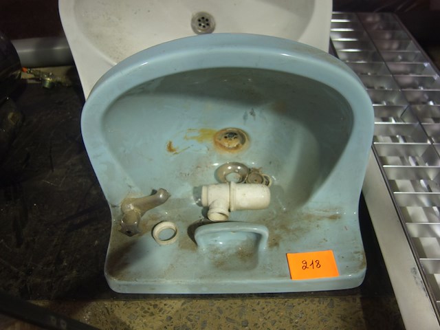 Blauwe lavabo (vintage) - afbeelding 1 van  1