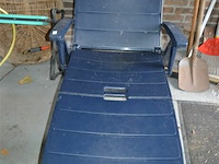 Blauwe ligstoel - afbeelding 1 van  3