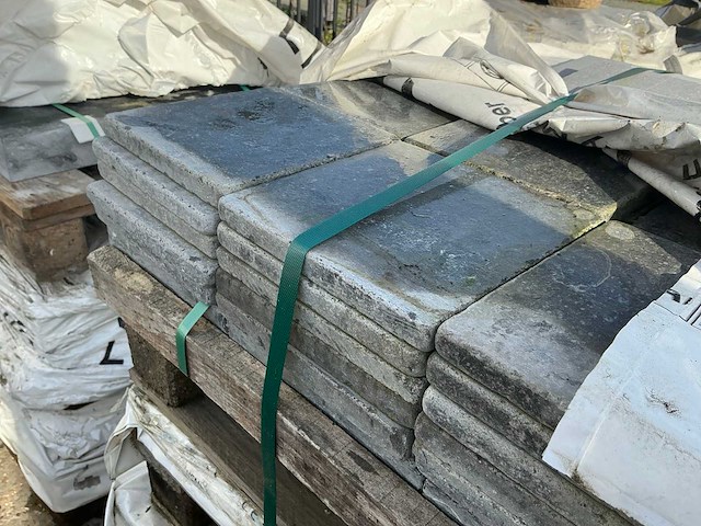 Blauwsteen en graniet 4 pallet - afbeelding 3 van  9