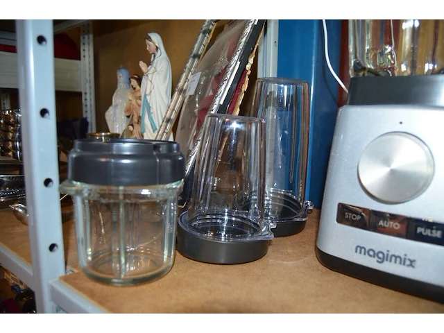 Blender magimix 11630 met toebehoren, digitale doseerlepel quigg es559d, messenset greenpan, 3 messen, 2 vorken, minichopper home creation, taartschotel, 7 borden - afbeelding 10 van  11