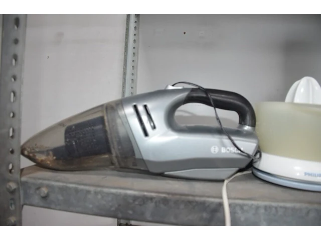 Blender philips hr2094, personenweegschaal damart, kruimeldief bosch fd9504 met lader, 2 citruspersen, keukentimer - afbeelding 2 van  4