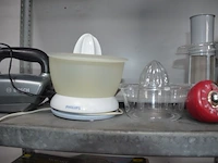 Blender philips hr2094, personenweegschaal damart, kruimeldief bosch fd9504 met lader, 2 citruspersen, keukentimer - afbeelding 3 van  4