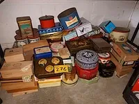 Blikken dozen en sigaren kistjes. ca. 60 stuks - afbeelding 1 van  6