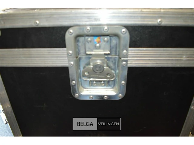 Blinders in flightcase 2 st - afbeelding 6 van  6