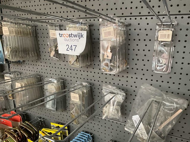 Blisters bevestiging - afbeelding 12 van  13