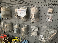 Blisters bevestiging - afbeelding 12 van  13