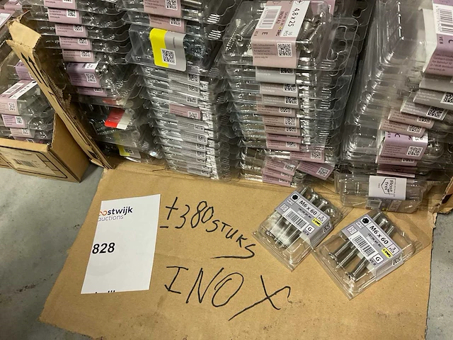 Blisters inox bevestigingen - afbeelding 4 van  12
