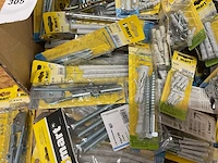 Blisters met bevestigingen - afbeelding 5 van  10