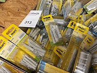 Blisters met bevestigingen - afbeelding 3 van  6