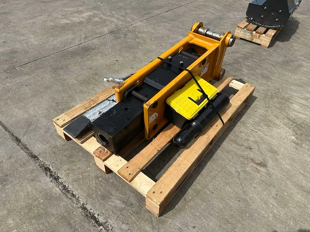Blk - 2024 - 680 - hamer - afbeelding 8 van  11