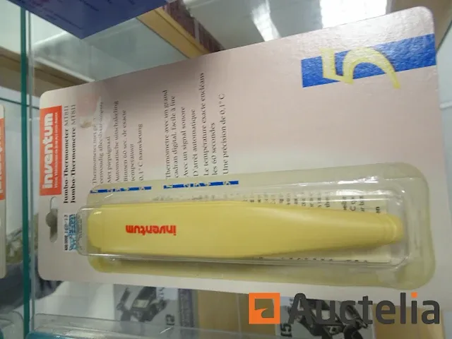 Bloeddrukmeter, bagageweegschaal, thermometer - afbeelding 3 van  4