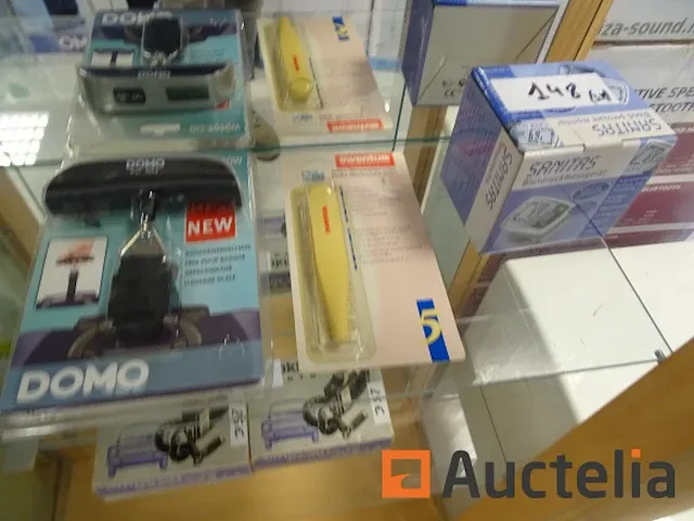 Bloeddrukmeter, bagageweegschaal, thermometer - afbeelding 4 van  4