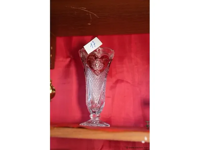 Bloemenvaasje in glas - afbeelding 1 van  1