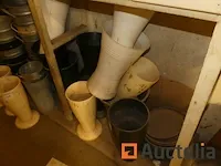 Bloemist benodigdheden, potten, bamboe tutoren - afbeelding 3 van  6