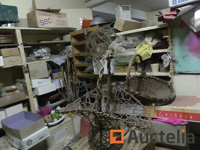Bloemist & decoratie verbruiksartikelen voor het jaar - afbeelding 7 van  20