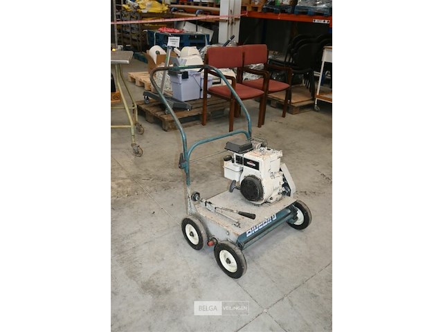 Bluebird verticuteermachine - afbeelding 1 van  6
