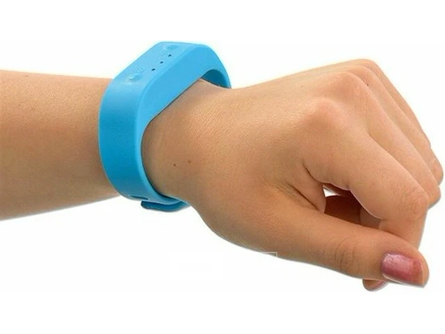 Bluetooth fitnessarmband - afbeelding 1 van  2