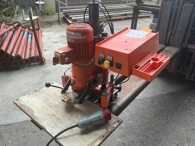 Blum minipress m51.1000 scharnierboor - afbeelding 1 van  8