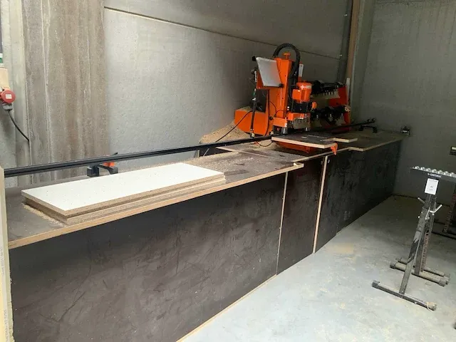Blum pro center 2000 scharnierenfrees - afbeelding 2 van  5
