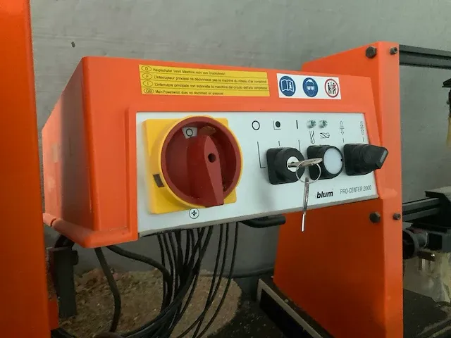 Blum pro center 2000 scharnierenfrees - afbeelding 4 van  5